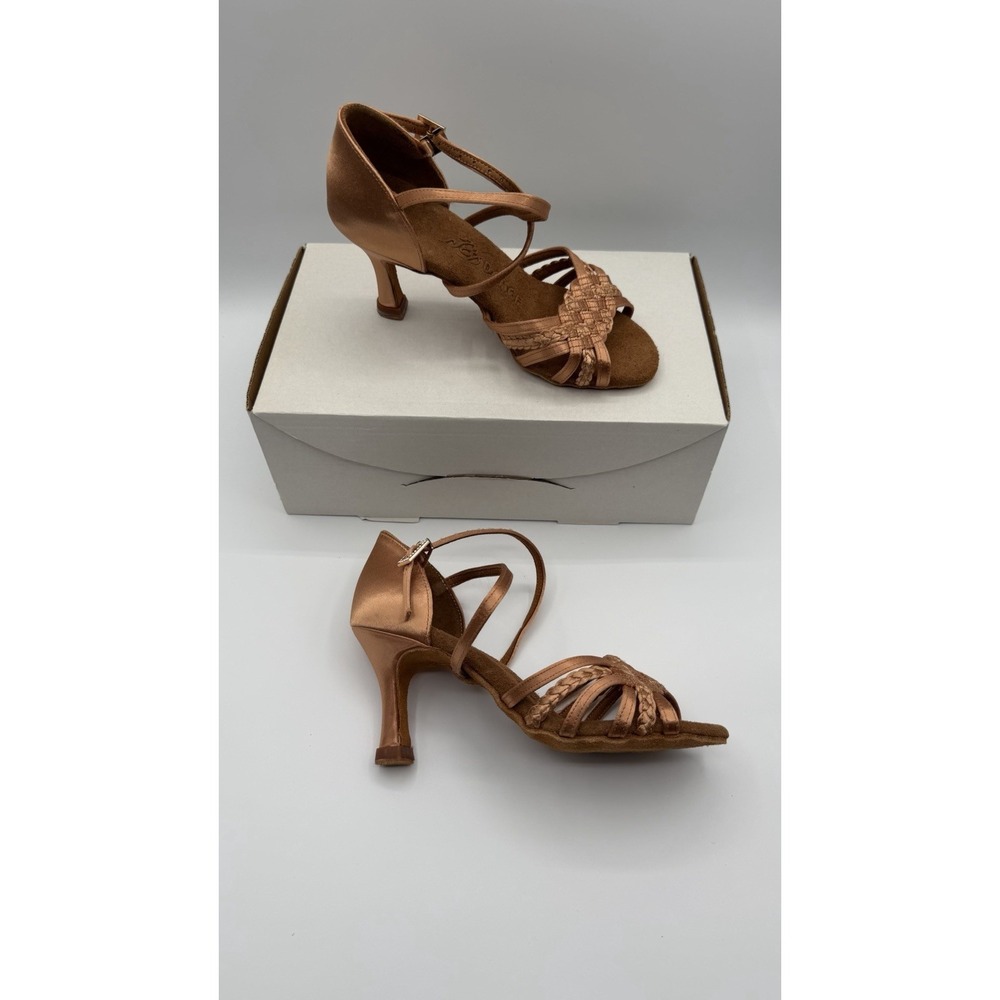 New With Box BD Dance Women's Latin Rhythm Dance Shoes US Size 5.5 3"heel